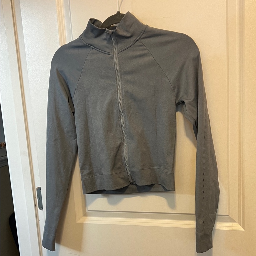 Junior Fabletics Gray zip up jacket size M Jr